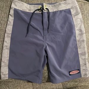 Youth medium vineyard vines shorts